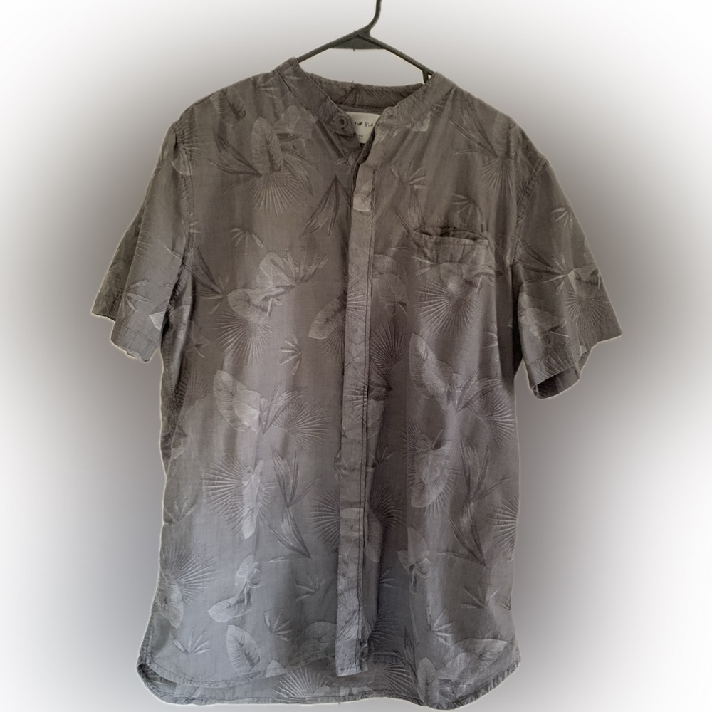 On The Byas Men's Size L Short Sleeve Button-Down Shirt